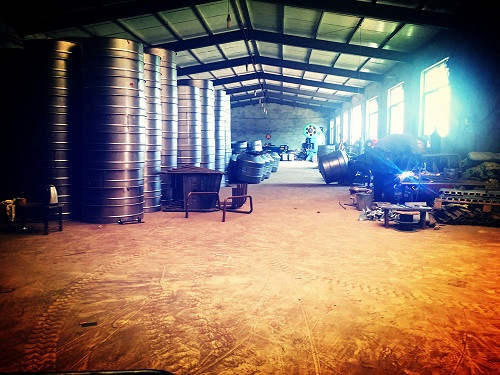 220v攪拌機(jī)小型生產(chǎn)車間展示--河北東圣吊索具制造有限公司--小型攪拌機(jī)|石材夾具|液壓堆高車|手動叉車