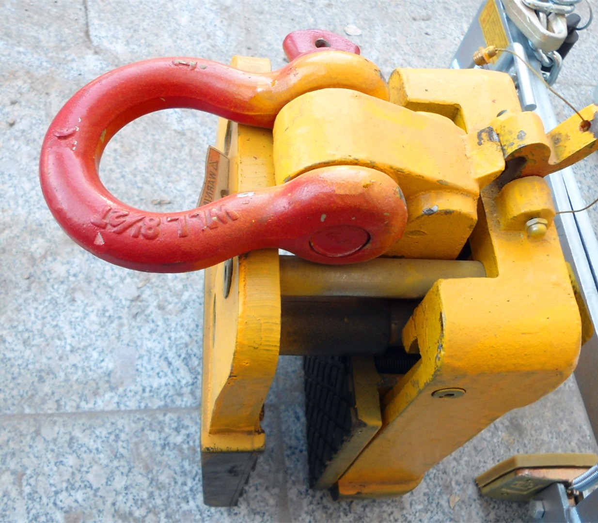 進(jìn)口H型石材安裝夾具--河北東圣吊索具制造有限公司--石材夾具|小型攪拌機(jī)|手動叉車|液壓堆高車