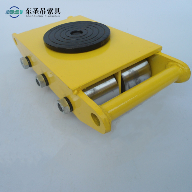 8噸搬運(yùn)小坦克車(chē)正面